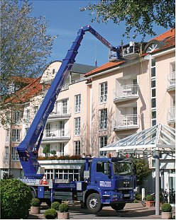 Spezialkran zum Fensterreinigen